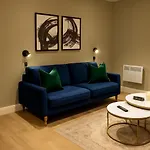 Heart Of Gem 2 Bedroom & Parking!