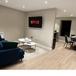 Apartmán Heart Of Gem 2 Bedroom & Parking!