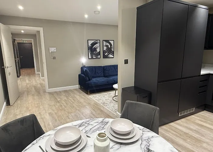 Heart Of Gem 2 Bedroom & Parking! * Leeds (West Yorkshire)
