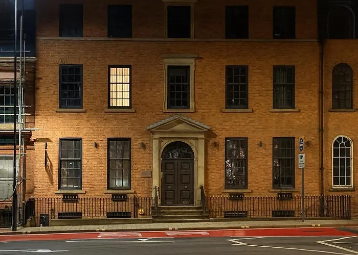 Heart Of Gem 2 Bedroom & Parking! Apartment Leeds (West Yorkshire)