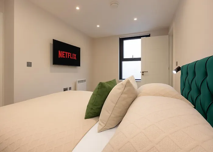 Heart Of Gem 2 Bedroom & Parking! * Leeds (West Yorkshire)