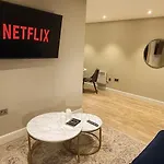 Heart Of Gem 2 Bedroom & Parking! Daire Leeds (West Yorkshire)