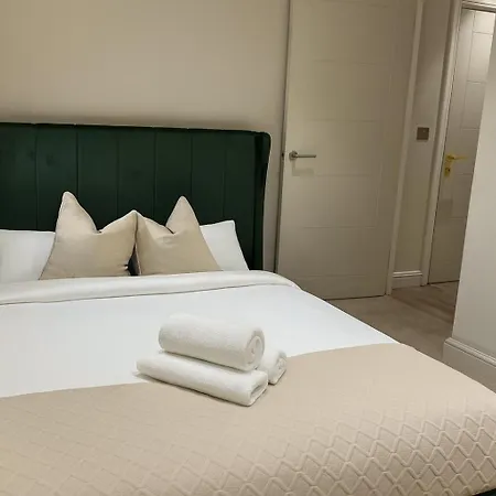 Heart Of Gem 2 Bedroom & Parking! Leeds (West Yorkshire)
